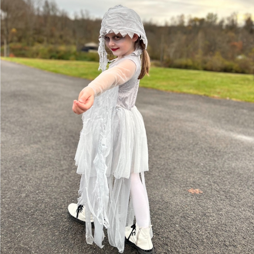 Girls ghost Halloween costume - Picture 2 of 4